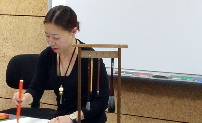 Taller de cal·ligrafia