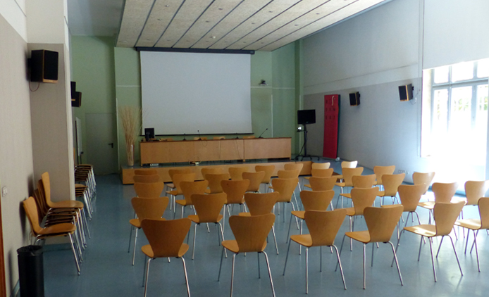 Sala d’actes de l’edifici annex (av. Drassanes, 3)